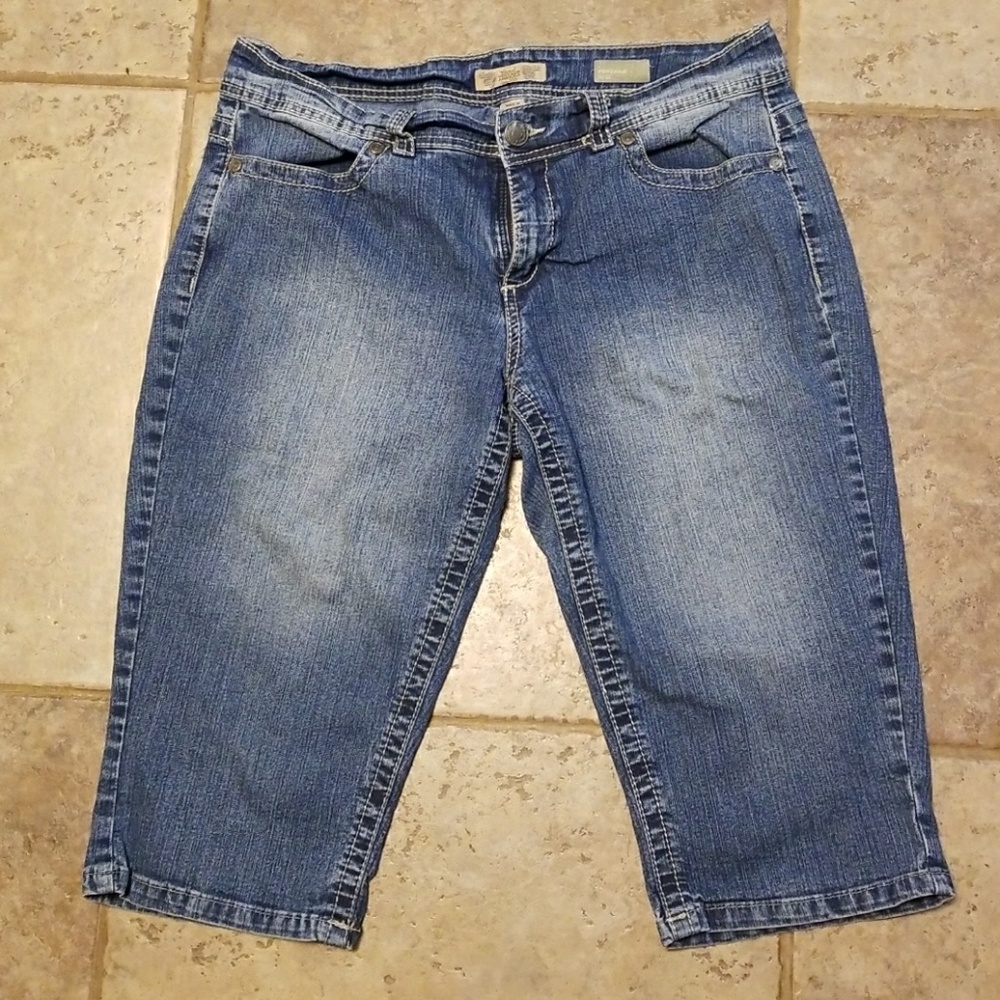Nine West capris